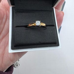 14k gold 1/4 carat diamond ring Vintage